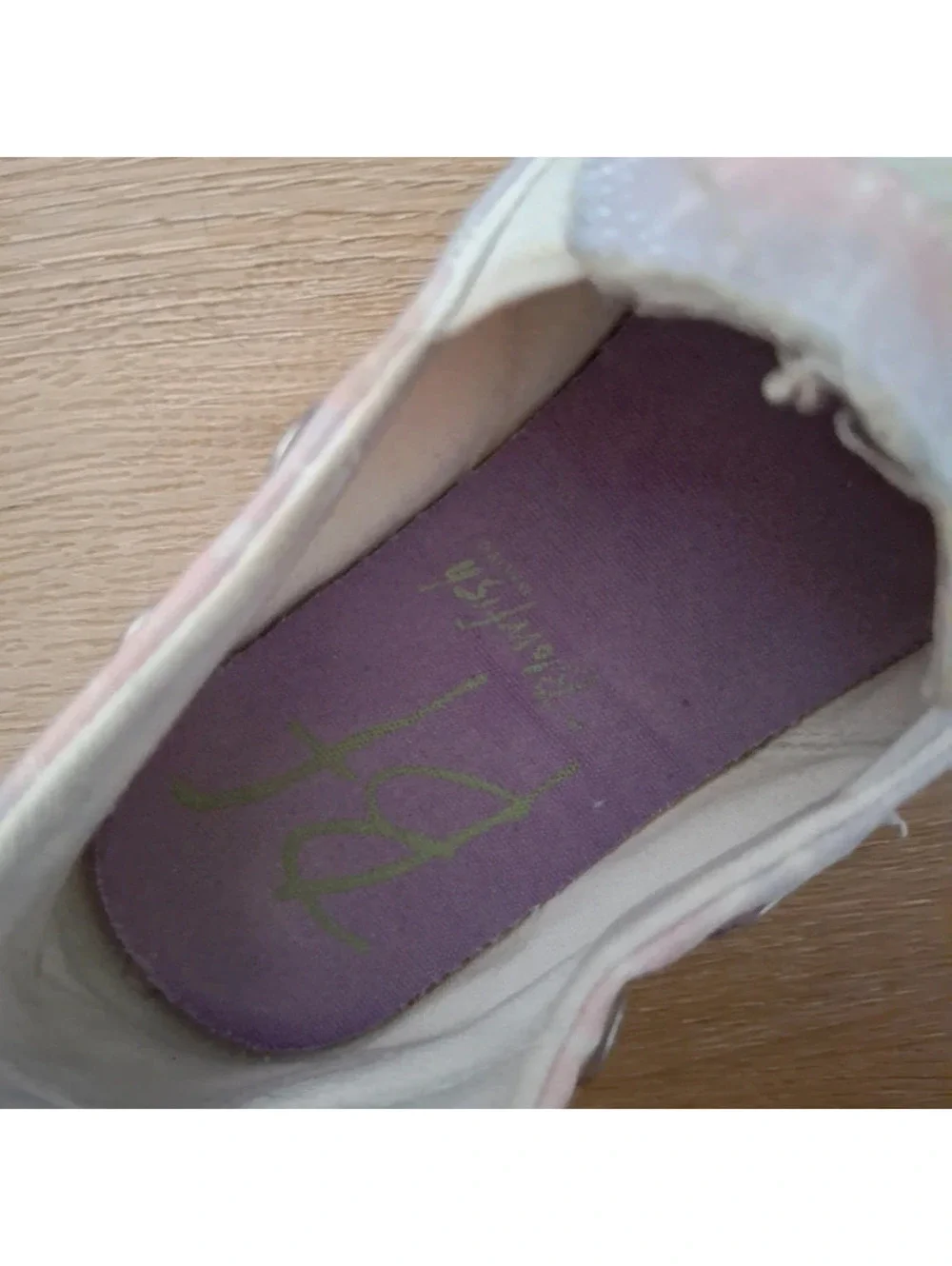 Blowfish Malibu Play Women's Slip On Sneakers | Pastel Canvas Shoes size 7.5